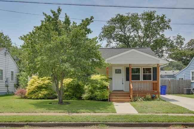 Building Photo - 1405 Baychester Ave