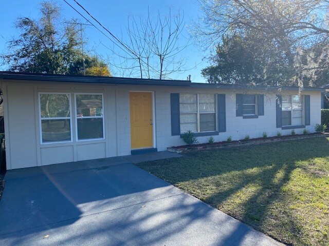 Building Photo - 1503 Hampton Rd