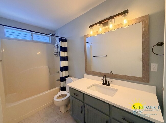 Building Photo - Spacious 4-Bedroom Cul-de-Sac Home Near Eglin AFB & Hurlburt Field!