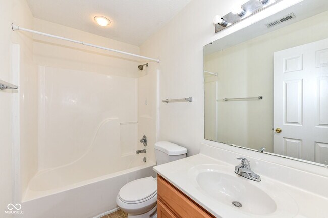 Building Photo - 4012 Weston Pointe Dr