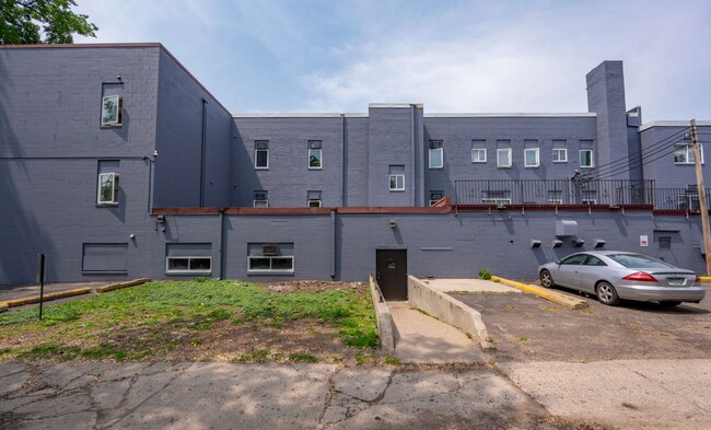 Building Photo - Modern Apartments in the Heart of South Minneapolis