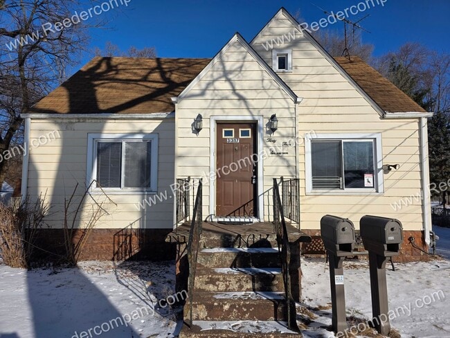 Building Photo - 3317 173rd St