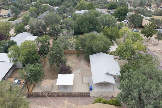 Building Photo - 2111 Nolte Dr