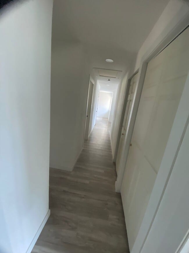 Building Photo - 126 K St NE