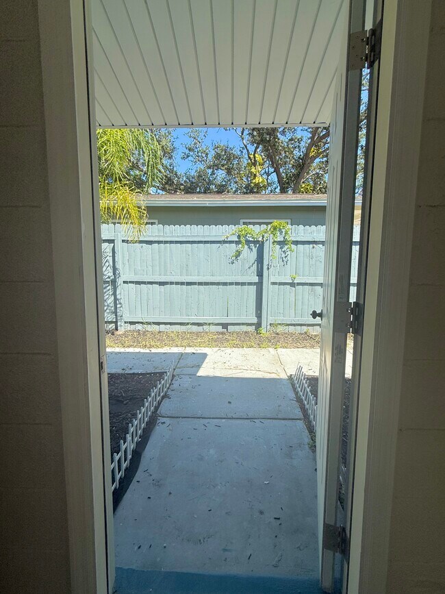 Building Photo - 1735 Michigan Ave NE