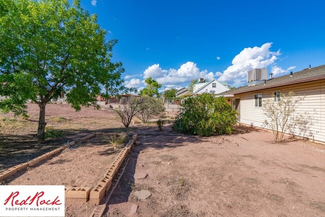 Building Photo - Bright & Spacious 3-Bed, 2-Bath Home in Wa...