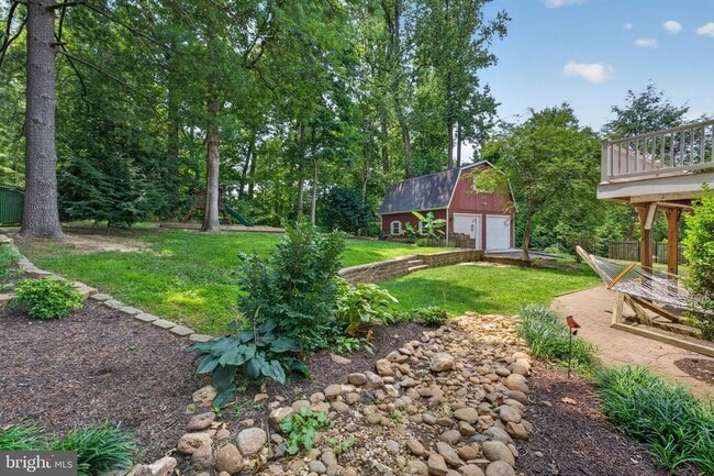 Building Photo - 6443 Walters Woods Dr