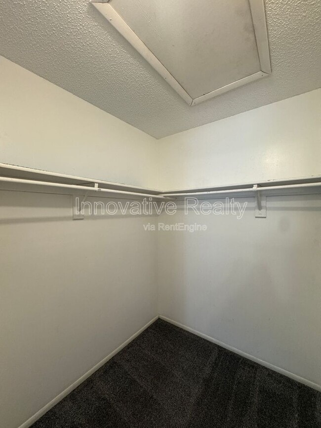 Building Photo - 6118 Curry Ford Rd