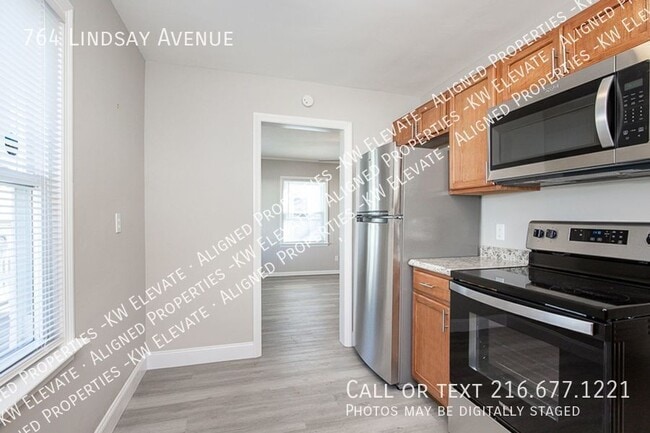 Building Photo - 764 Lindsay Ave