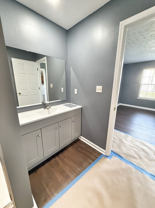 Building Photo - 1050 Wild Ivy Trail