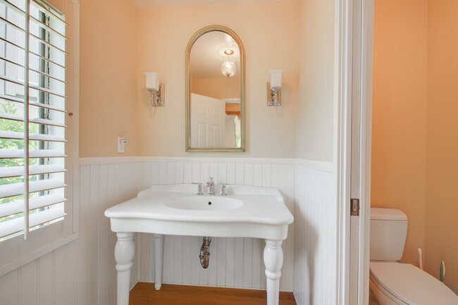 Building Photo - 15 Niven Way