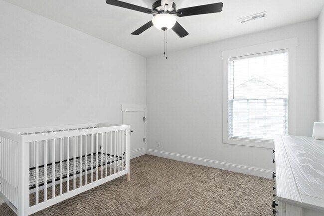 Building Photo - 281 Turkey Xing Ct