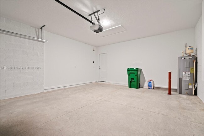 Building Photo - 5025 Armina Pl