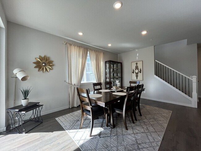 Building Photo - Spacious 5BR Home Near Mountainside High School with Loft, Balcony & Large Kitchen