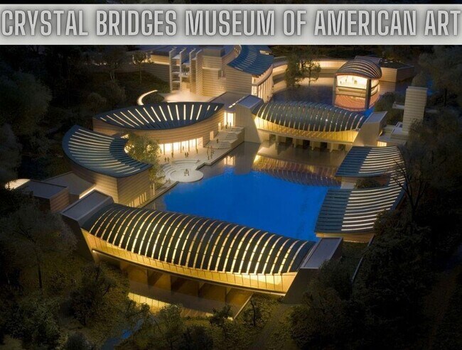 Building Photo - 814 NE Hts Ln