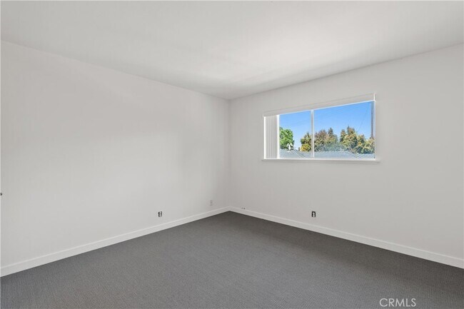 Building Photo - 654 Ohio Ave