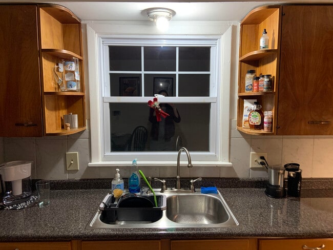 Building Photo - 325 Fellows Ave