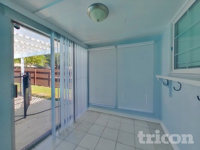 Building Photo - 1122 Heiden Ct