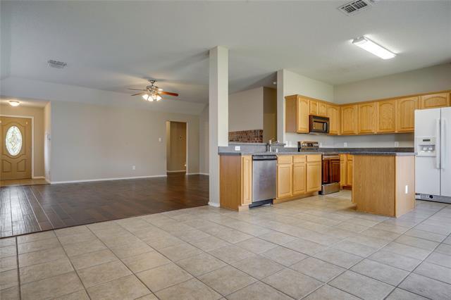 Building Photo - 9940 Carter Dr