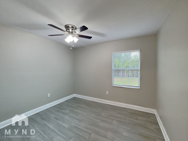 Building Photo - 1339 Primrose Ct