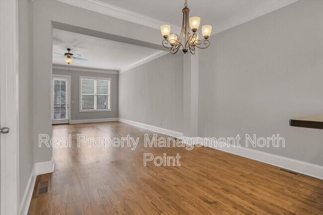 Building Photo - 3026 Eltham Pl