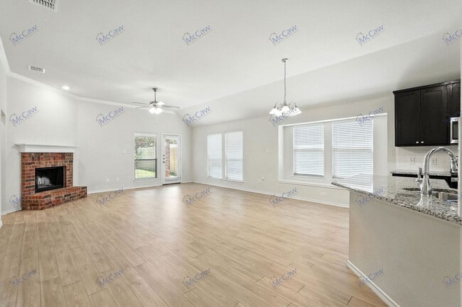 Building Photo - 1707 Wooley Way