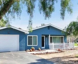 Building Photo - 3113 Pine Ln