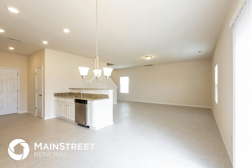 Building Photo - 7604 Malden Park Dr