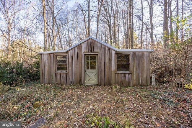 Building Photo - 22 Bertolet School Rd