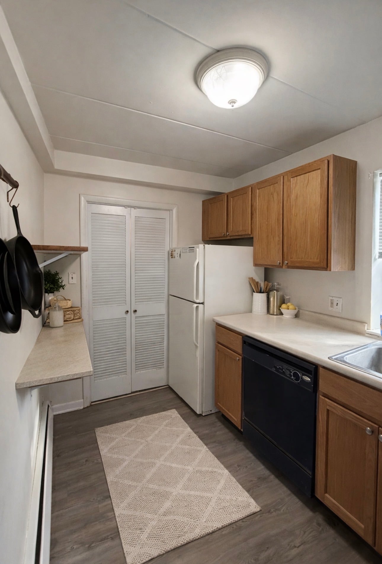 Building Photo - 216 N Monroe St