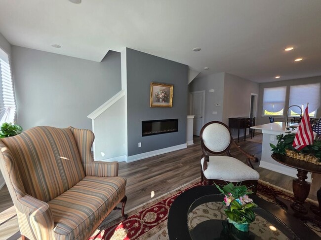 Building Photo - 3604 Trumbull