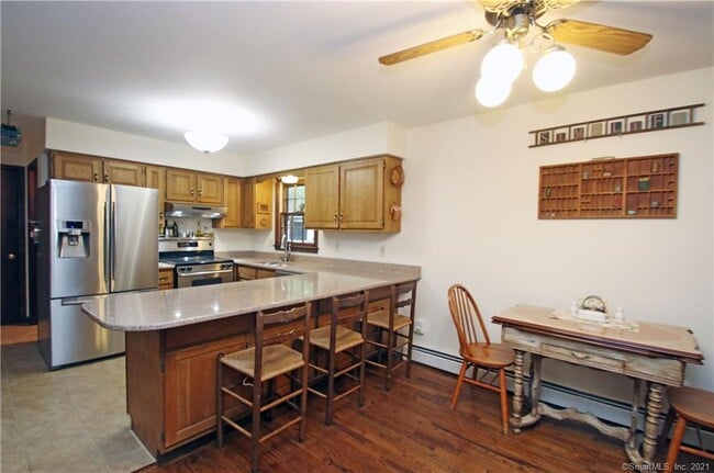 Building Photo - 854 Bullet Hill Rd