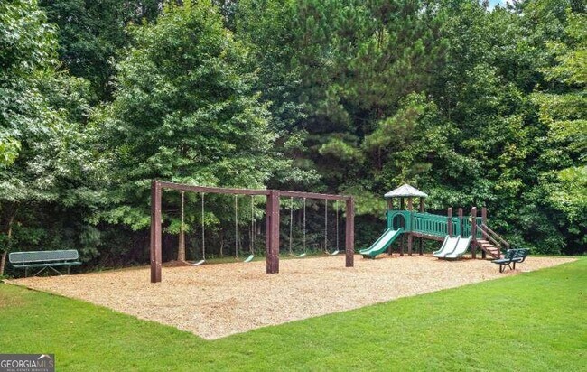 Building Photo - 240 Stillwood Dr