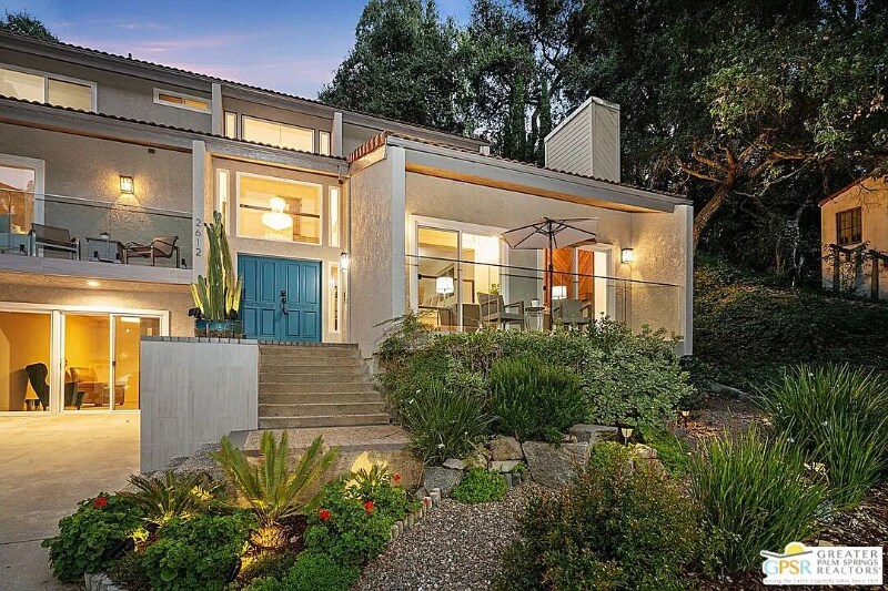 Building Photo - 1456 1/2 E Chevy Chase Dr