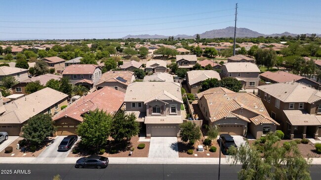 Building Photo - 3263 S Miller Dr