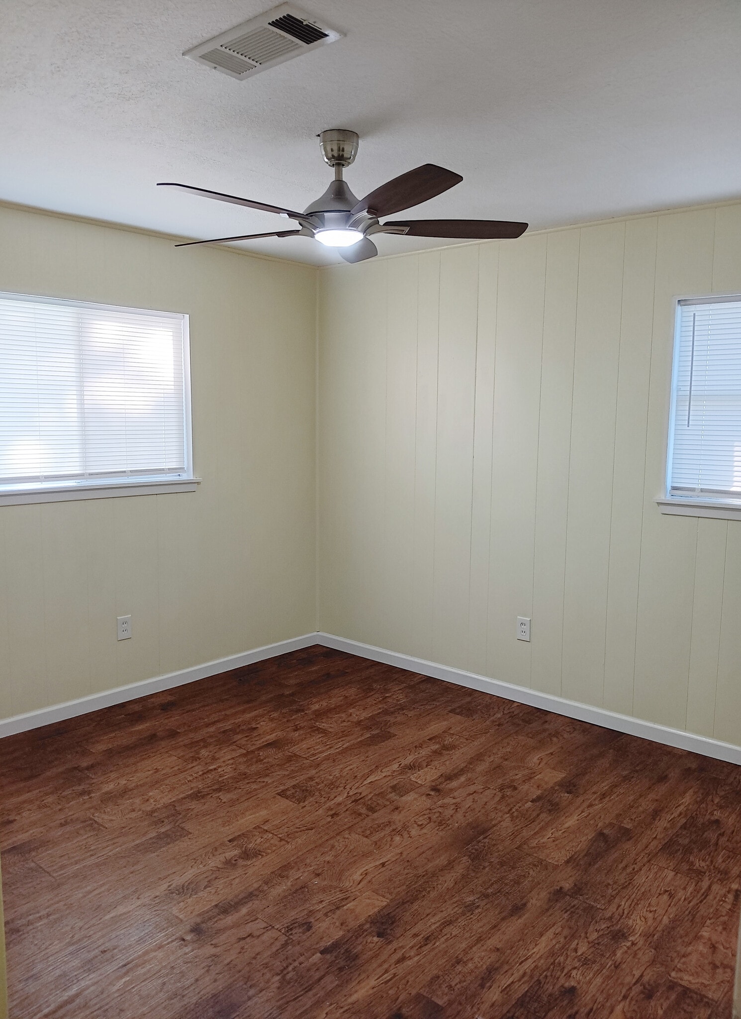 Bedroom #2 - 650 S E RR Ave
