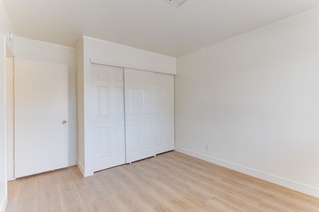 Building Photo - SPACIOUS 3BEDROOM TOWNHOUSE IN 89103 * COMING SOON *