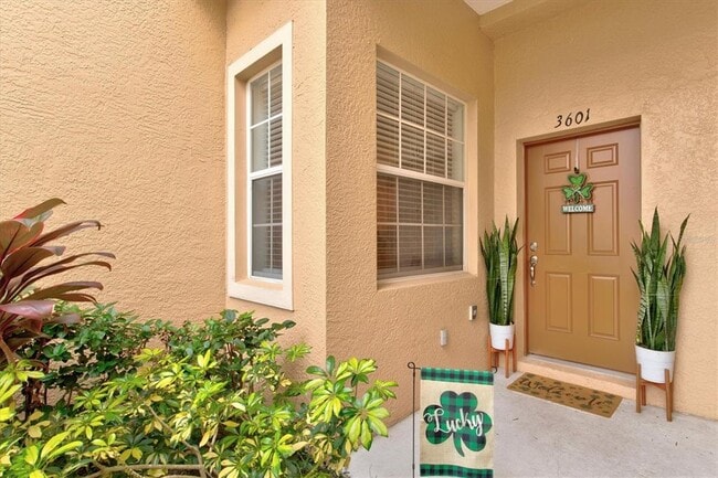 Building Photo - 3566 Parkridge Cir