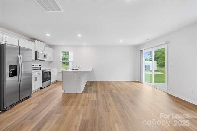 Building Photo - 5150 Hyrule Dr