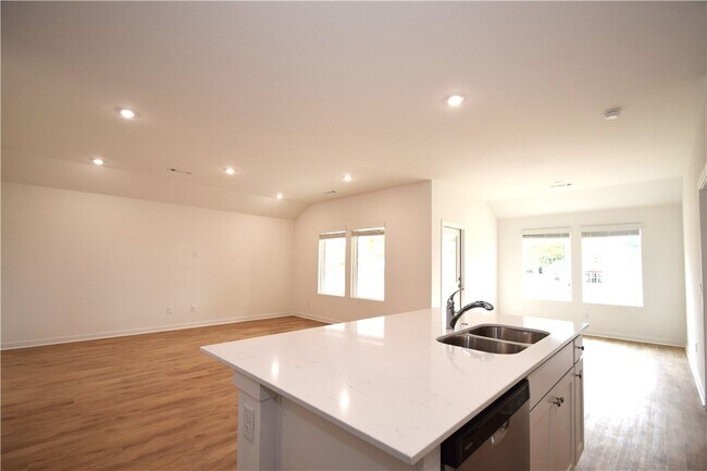 Building Photo - 373 Florida Ave