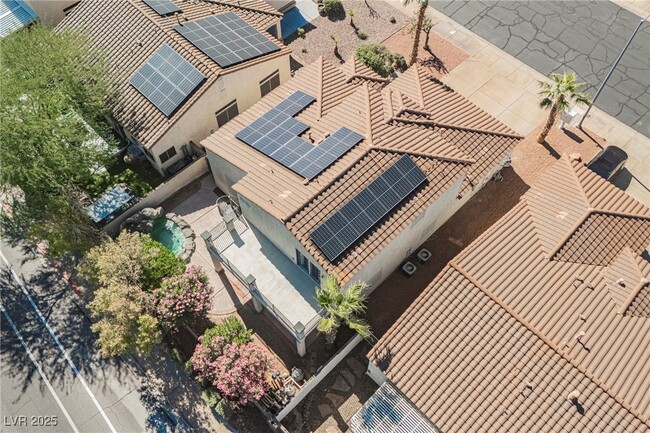 Building Photo - 138 Cam Capri