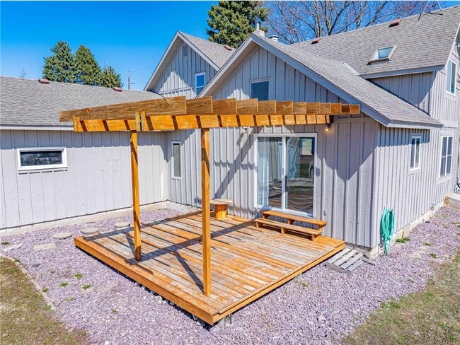 Building Photo - 5690 County Rd 10