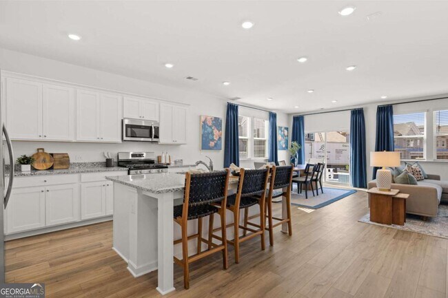 Building Photo - 2546 States Ave