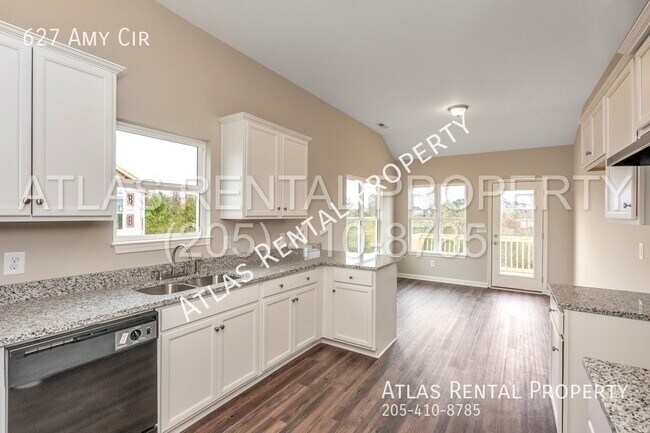 Building Photo - 627 Amy Circle Tuscaloosa, AL 35404