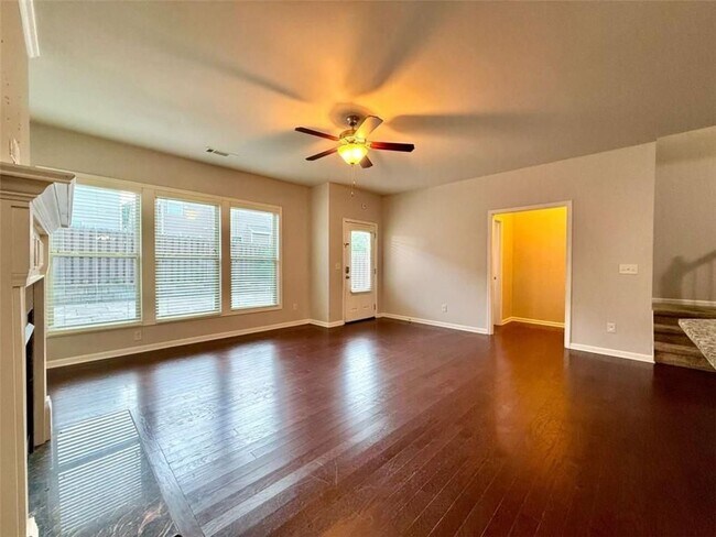 Building Photo - 5115 Breezewood Cir
