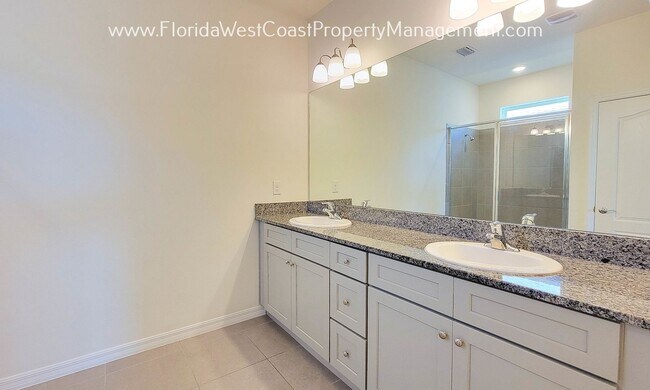 Building Photo - PET FRIENDLY LAKEWOOD RANCH 4 BED/2 BATH H...