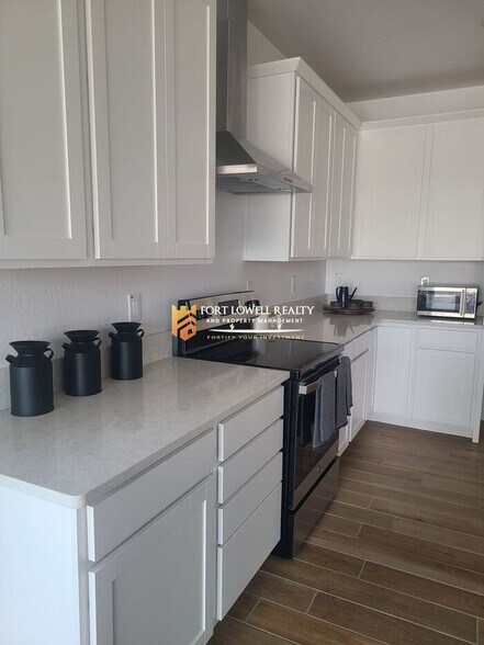 Building Photo - 18374 W Weatherby Dr