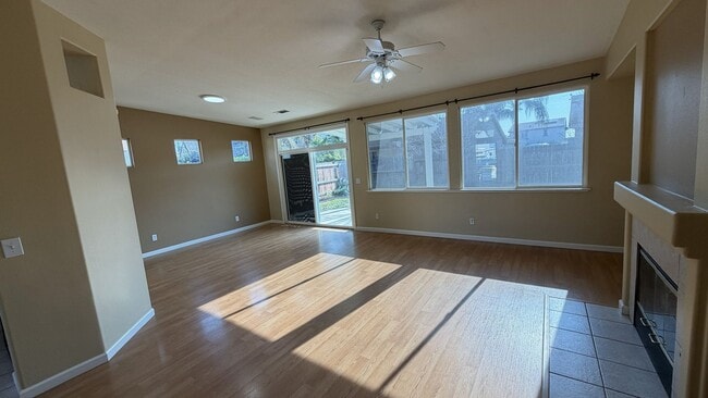 Building Photo - Single-Story Home for Lease – Manteca