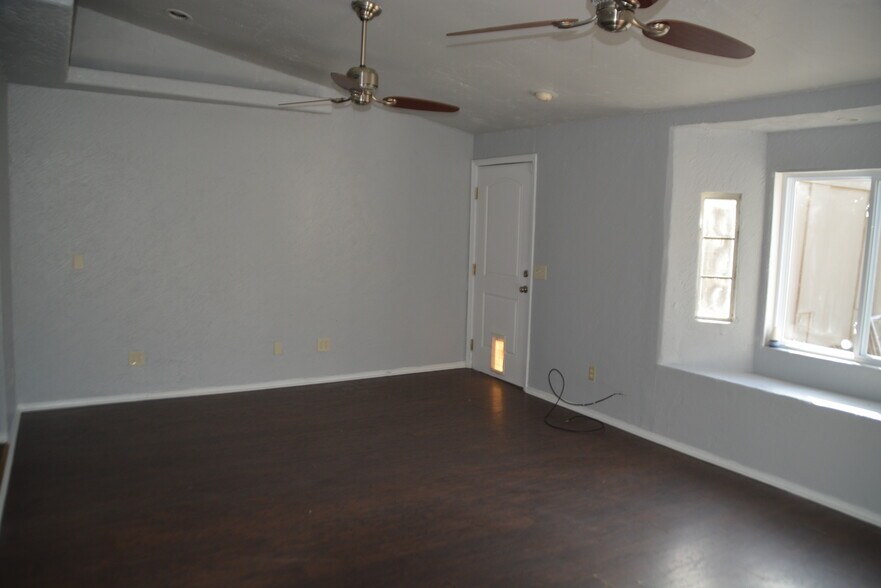 Building Photo - 1208 NW 97th St