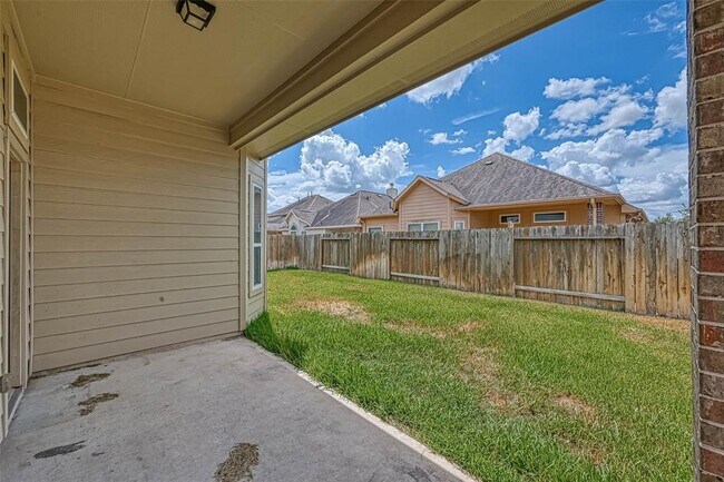 Building Photo - 10019 Taylor Springs Ln